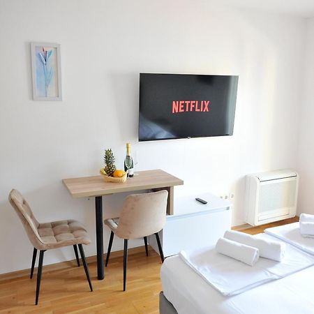 Orca Apartments Мостар Экстерьер фото